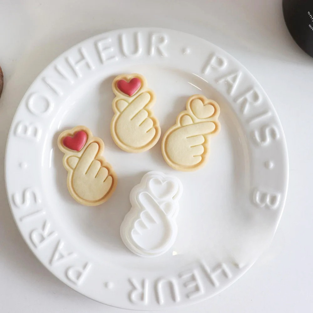 Emporte-pièces Geste d'Amour,  - Baking Kitchen Diy avis et prix