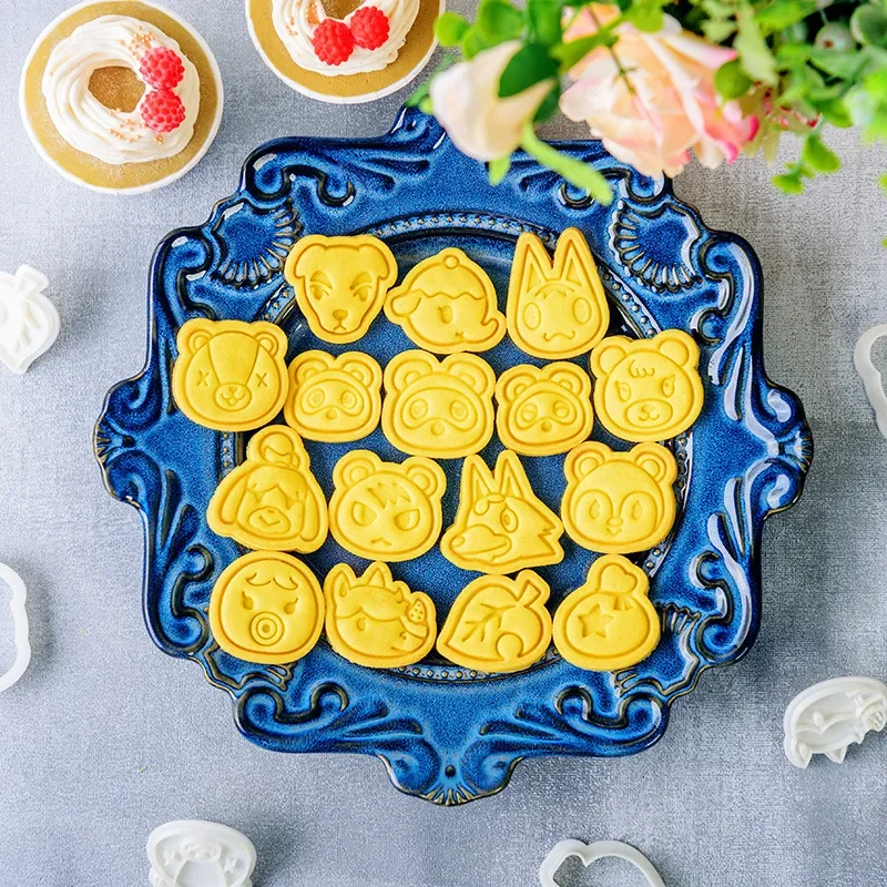 Emporte-pièces et moules à pât - Kitchen Baking Set avis et prix
